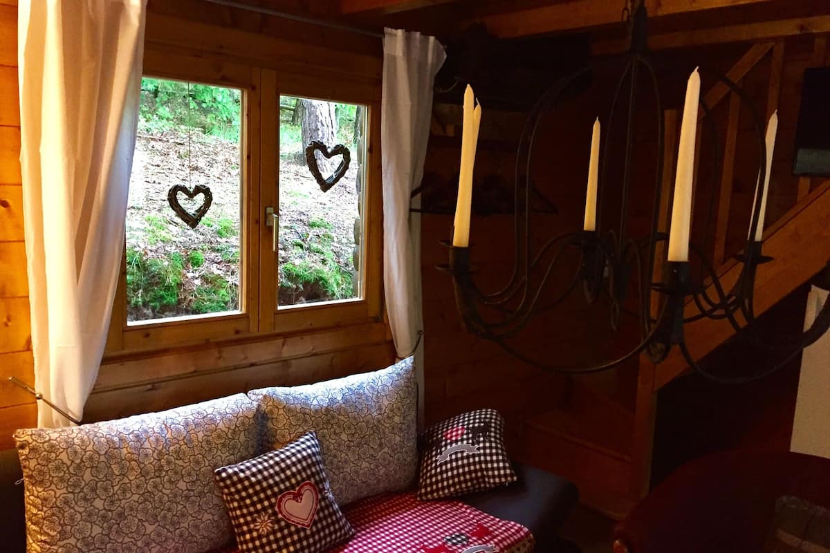 Wohnbereich im Holzchalet